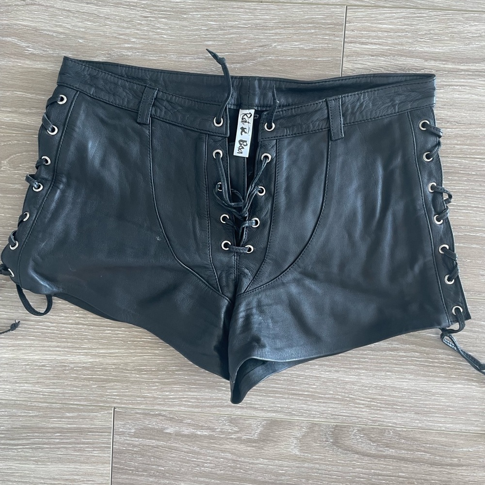 Rat and boa leather shorts